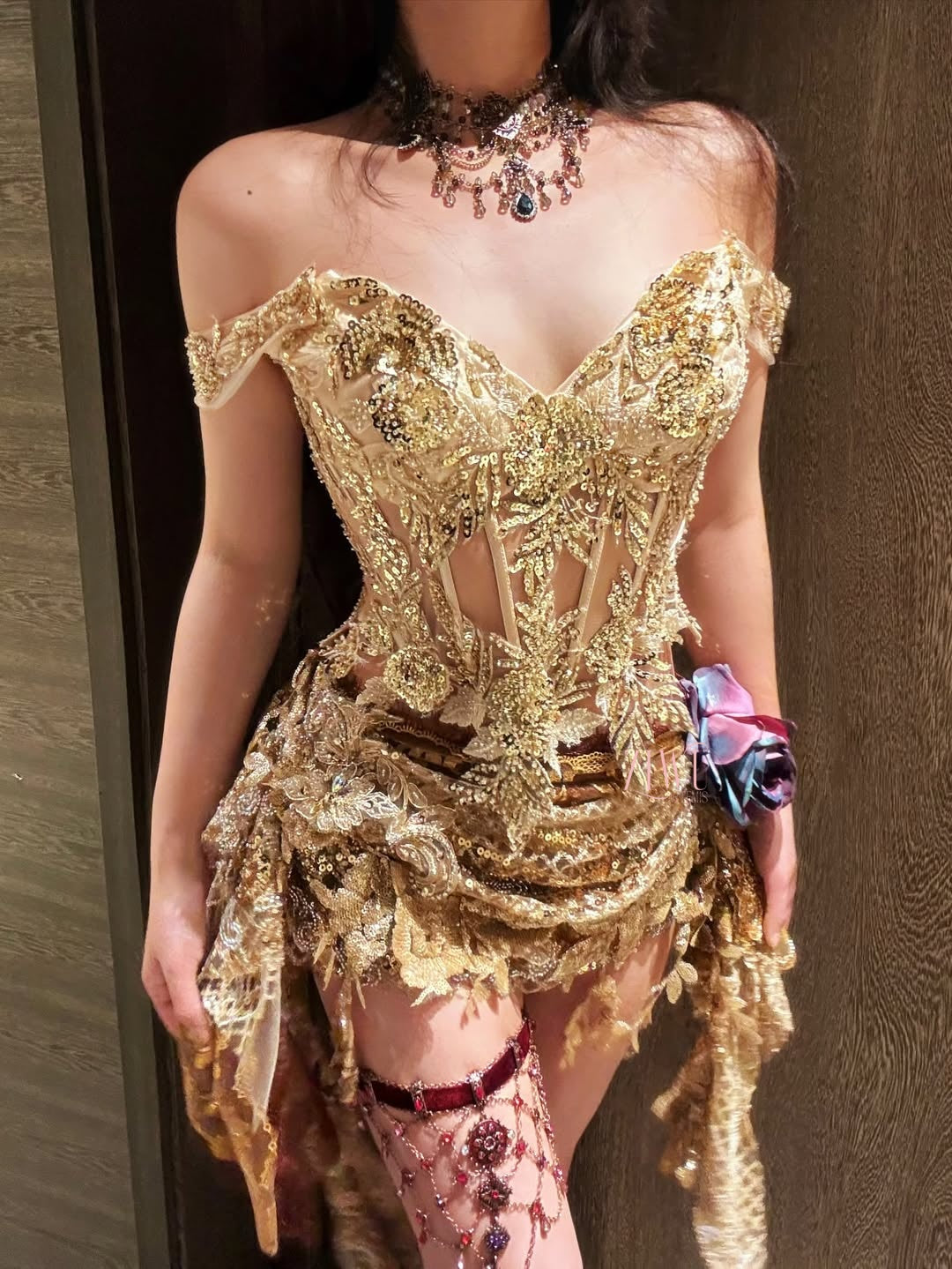 ZIWU ARTEMIS GOLDEN BROCADE ELEGANCE ENSEMBLE TOP COSTUME PATENT-PROTECTED