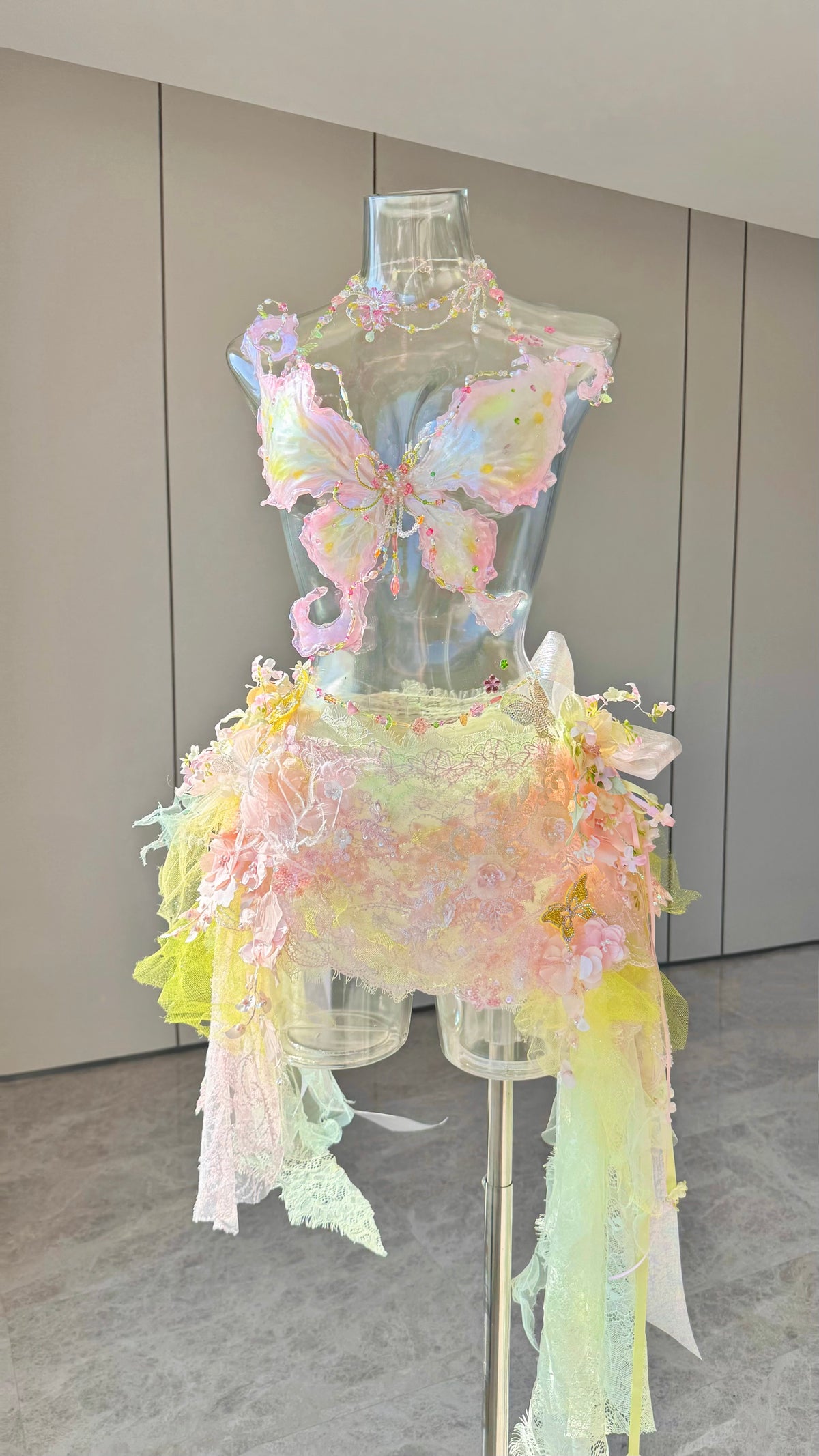 ZIWU ARTEMIS PASTEL BLOSSOM BUTTERFLY RESIN TOP COSTUME PATENT-PROTECTED