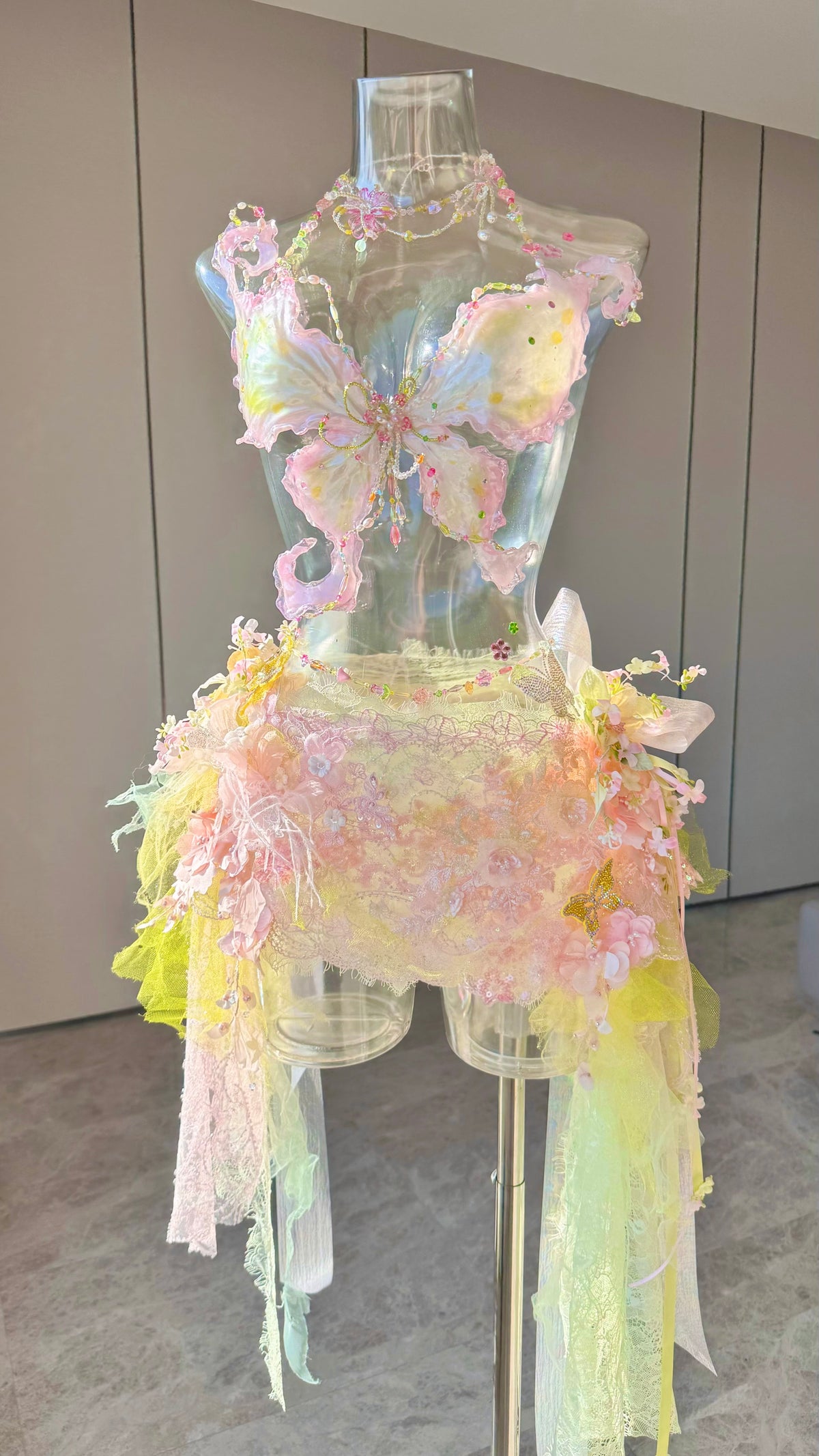 ZIWU ARTEMIS PASTEL BLOSSOM BUTTERFLY RESIN TOP COSTUME PATENT-PROTECTED